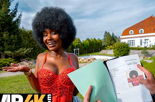 Шоколадка списала свои долги через минет