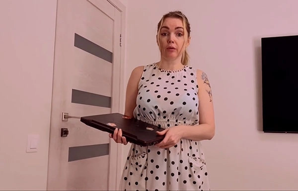 Русская мачеха любит сосать член молодым парням и даже создает такой фотоархив